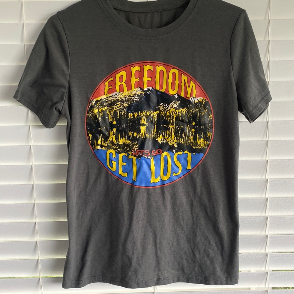 “Let’s get lost” outdoorsy graphic tee shirt